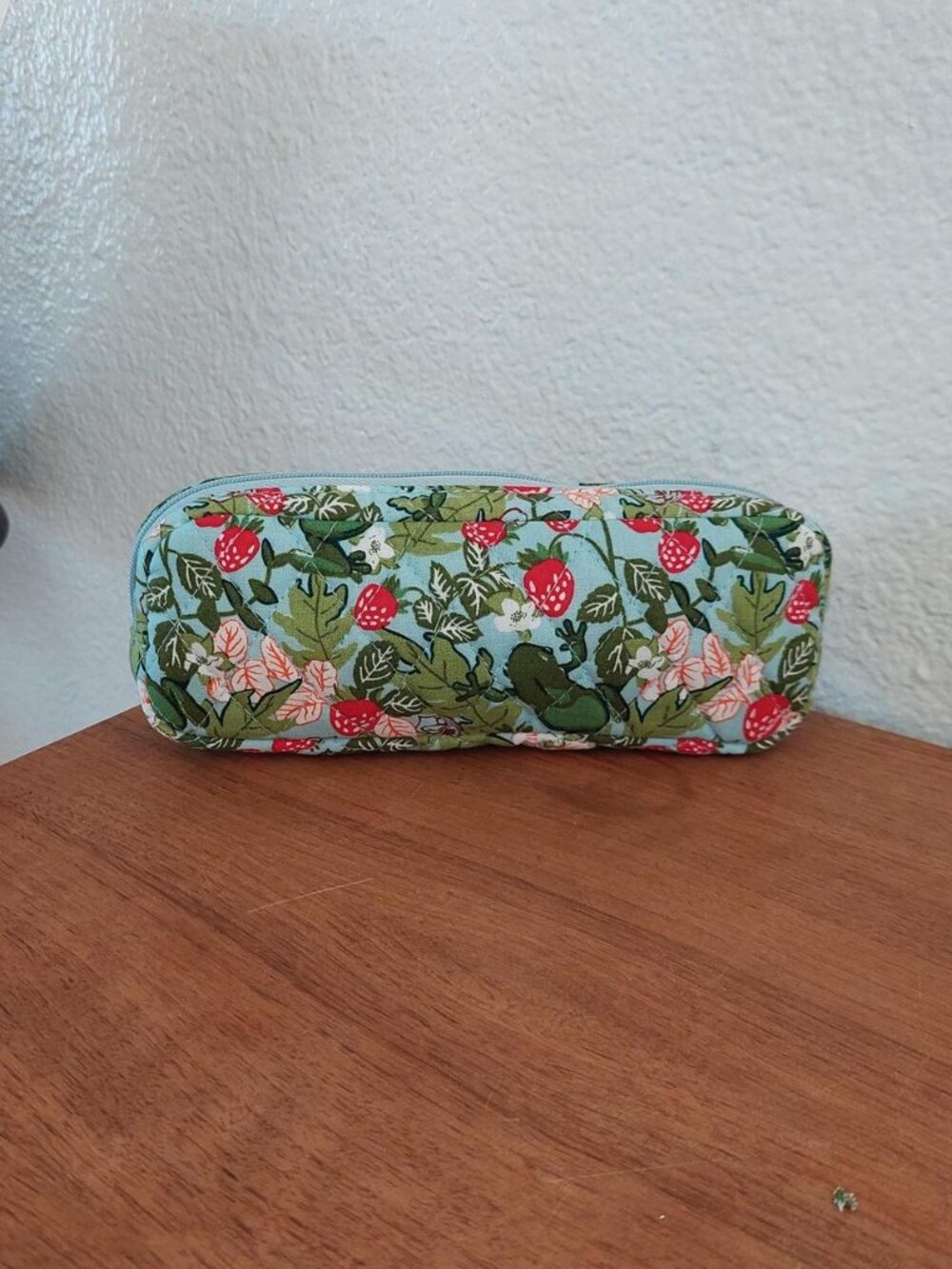 Vera Bradley Frogberry Garden Blue Quilted Cotton Pencil Case & Makeup Cosmetic